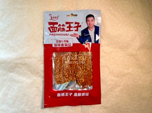 Диспенсеры для снеков: Мучные полоски КРАСНЫЕ со вкусом пряной говядины 76 гр